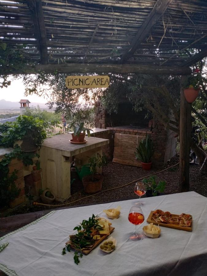 B&B Ottoulivi Сардара Экстерьер фото